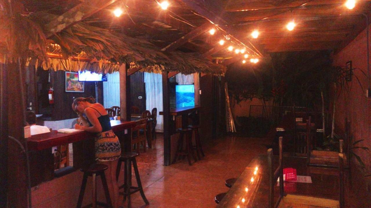 Hotel La Choza Inn La Fortuna Exterior foto